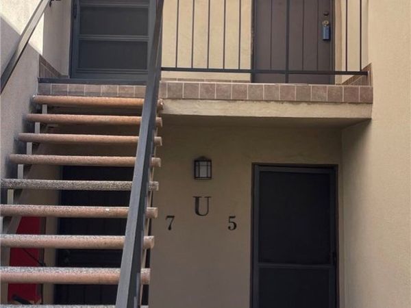 24525 Trevino, Unit U6, Valencia, CA 91355