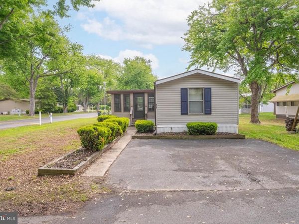 23471 E BEACH DRIVE, LEWES, DE 19958