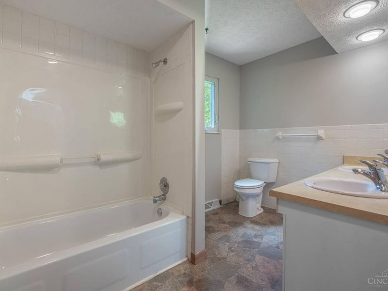 6491 Niderdale, Middletown, OH 45042 Photo 17