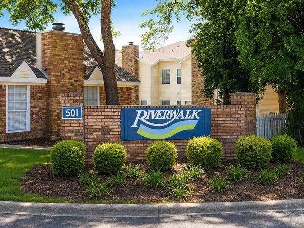 501 E Burgess Rd, Unit D 10, Pensacola, FL 32504