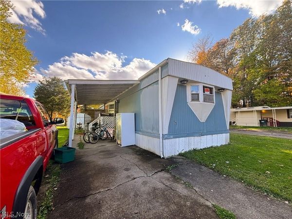57 Redwood Drive , Beloit, OH 44609