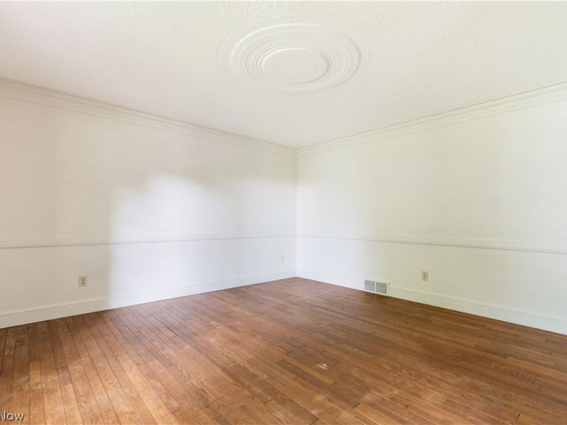 5787 Eastview Street, Louisville, OH 44641 Photo 11