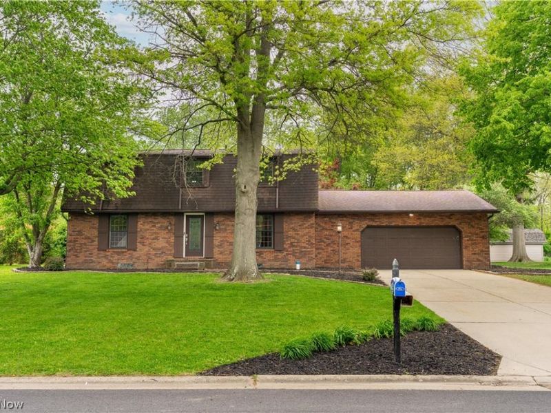 5787 Eastview Street, Louisville, OH 44641 Photo 2