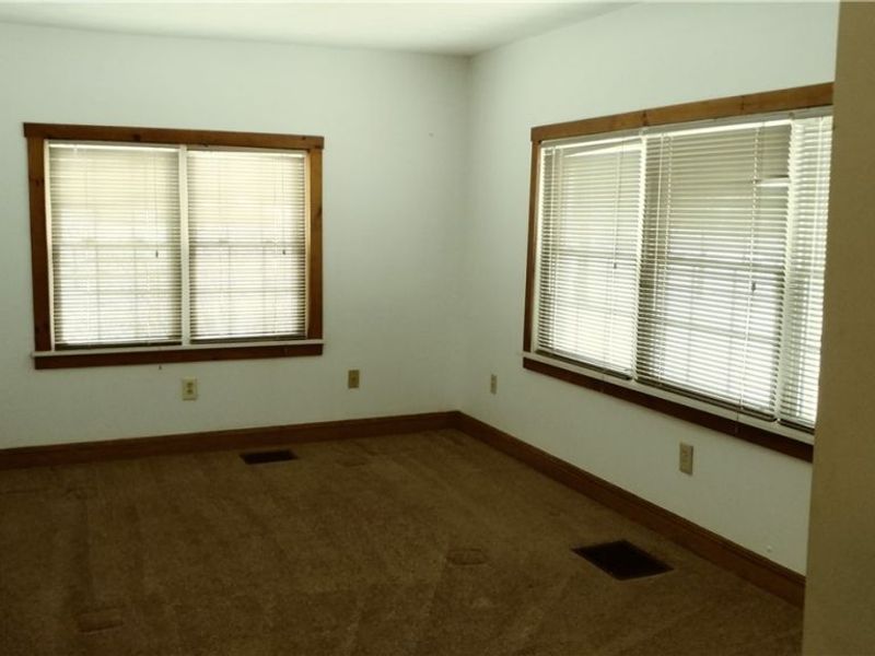 17199 Leggett Road, Montville, OH 44064 Photo 12