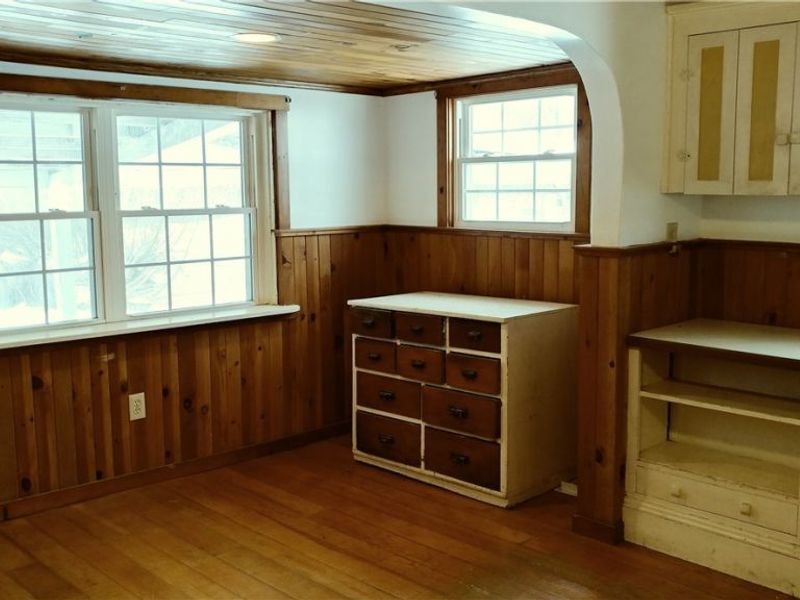 17199 Leggett Road, Montville, OH 44064 Photo 4
