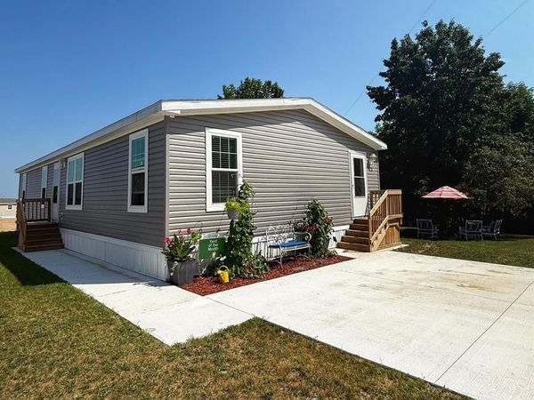 1187 Ironstone Drive, Mt Pleasant, MI 48858