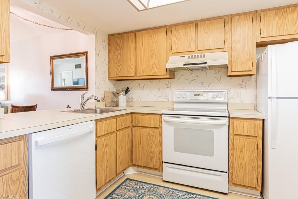 1022 Manatee Rd , Unit D107, Naples, FL 34114 Photo