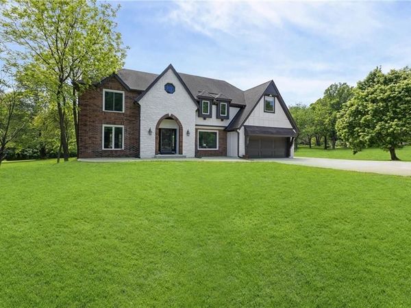 25103 Haines Road, Greenwood, MO 64034