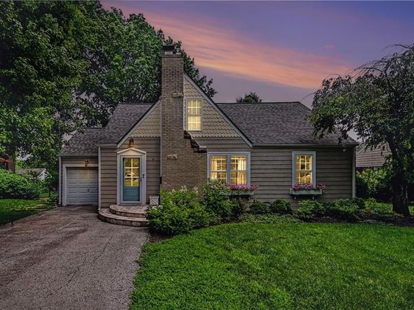 5639 Nall Avenue, Roeland Park, KS 66202