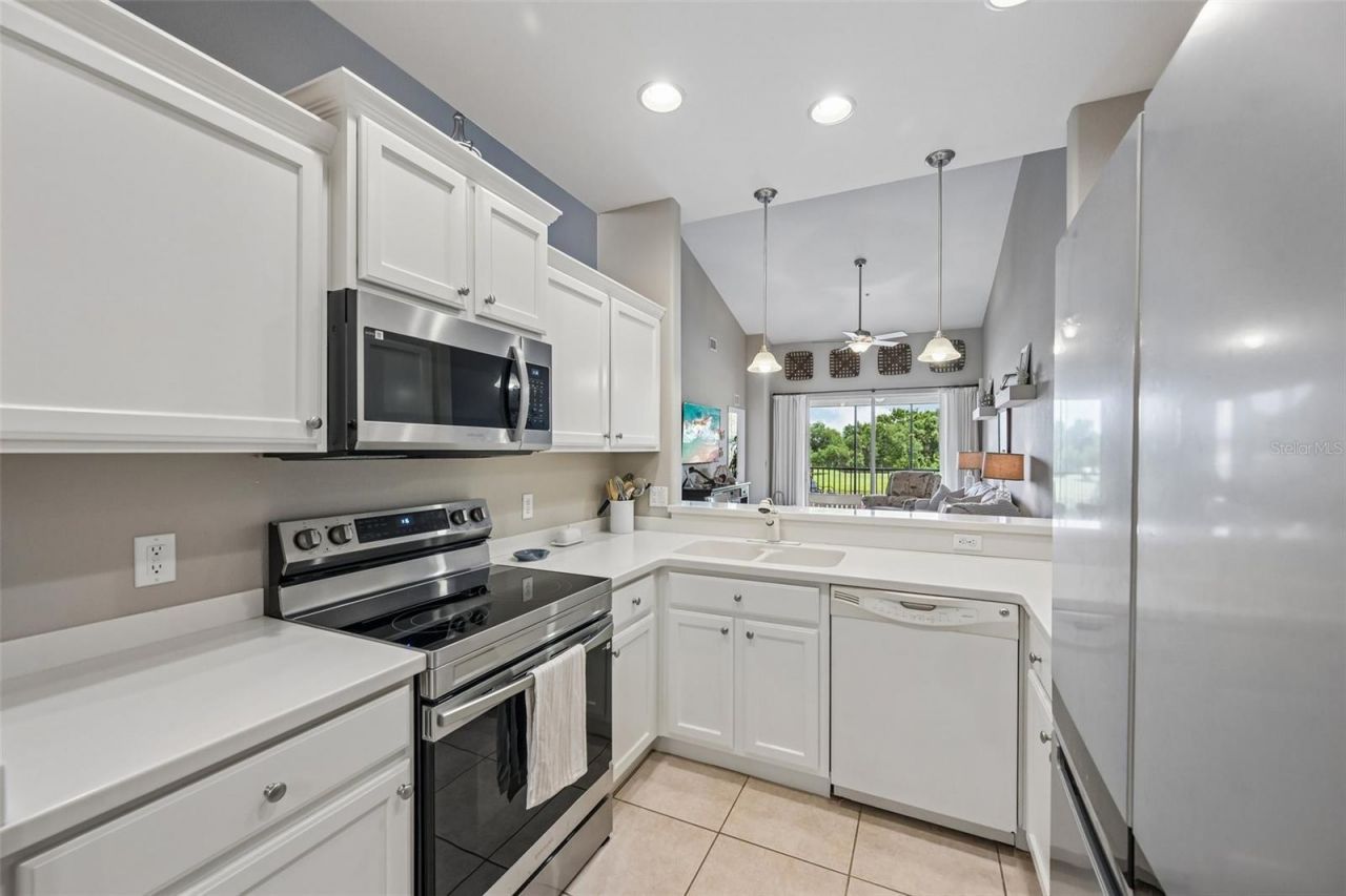 1003 Fairwaycove Lane, Unit 201, Bradenton, FL 34212 Photo
