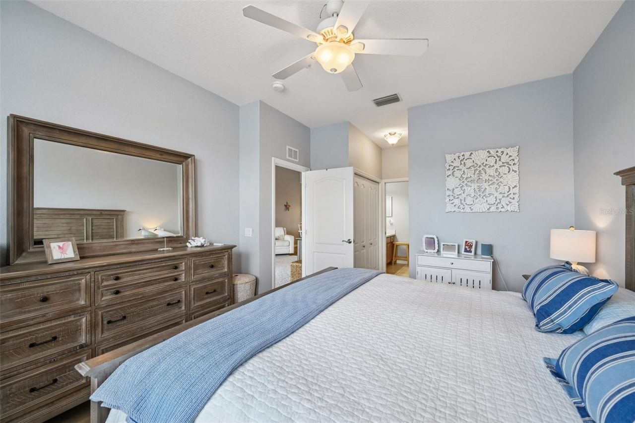 1003 Fairwaycove Lane, Unit 201, Bradenton, FL 34212 Photo