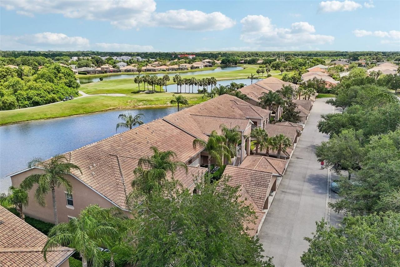 1003 Fairwaycove Lane, Unit 201, Bradenton, FL 34212 Photo