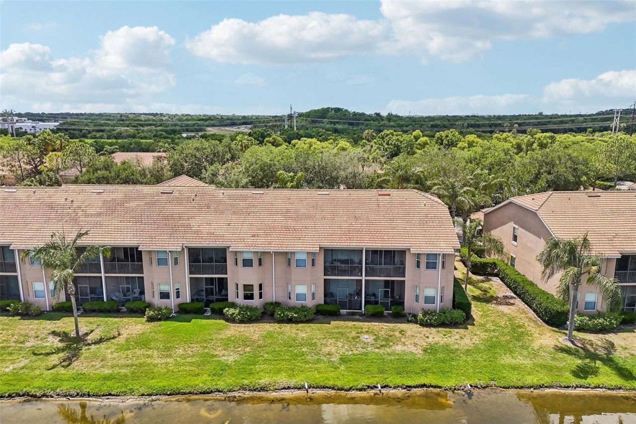 1003 Fairwaycove Lane, Unit 201, Bradenton, FL 34212 Photo