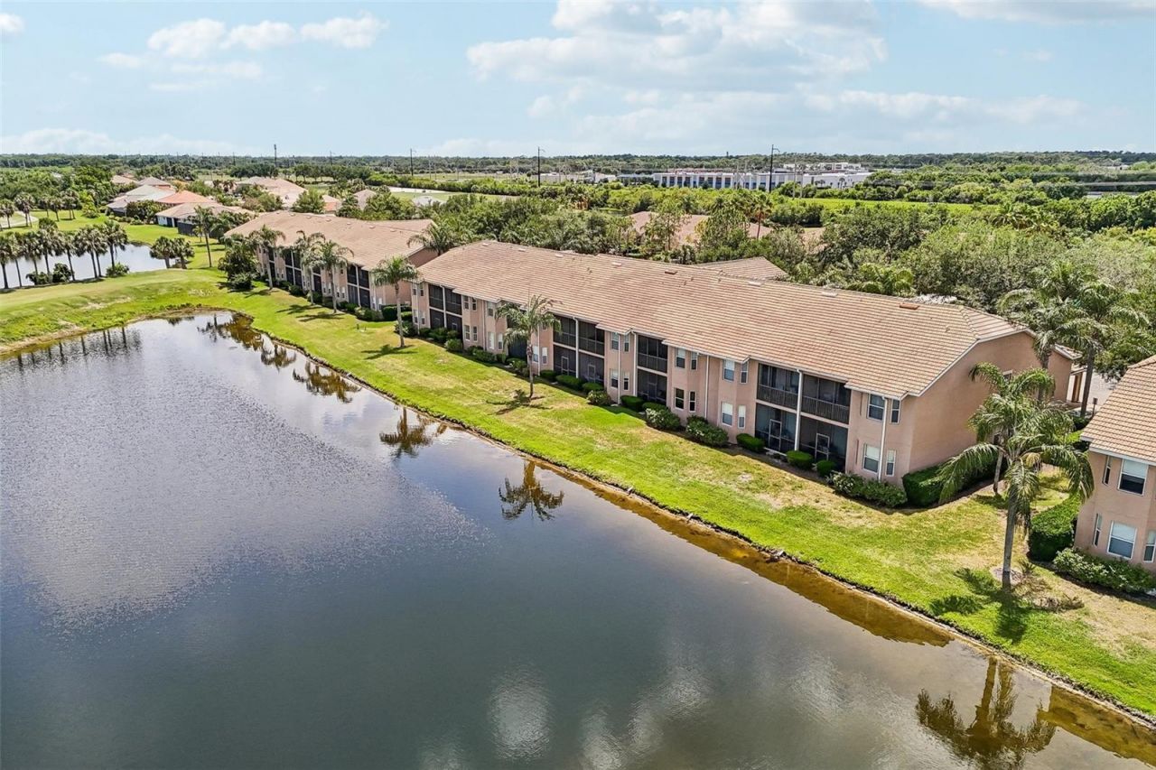 1003 Fairwaycove Lane, Unit 201, Bradenton, FL 34212 Photo