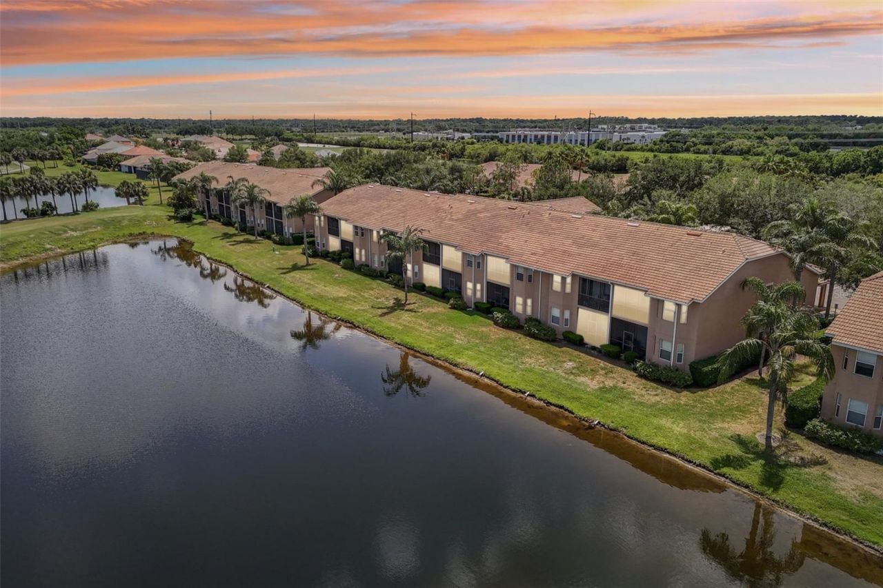 1003 Fairwaycove Lane, Unit 201, Bradenton, FL 34212 Photo