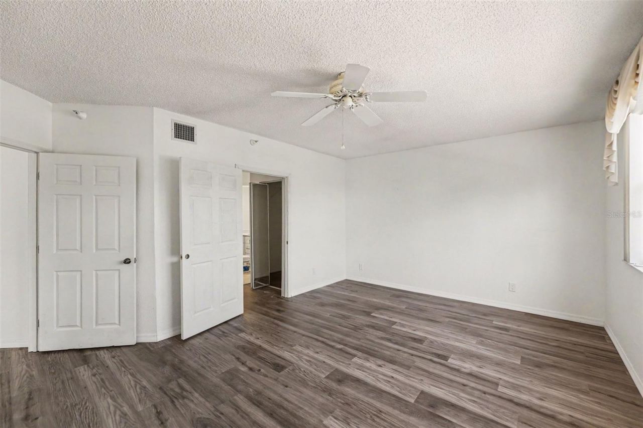 6205 Shoreline Drive , Unit 1106, Saint Petersburg, FL 33708 Photo