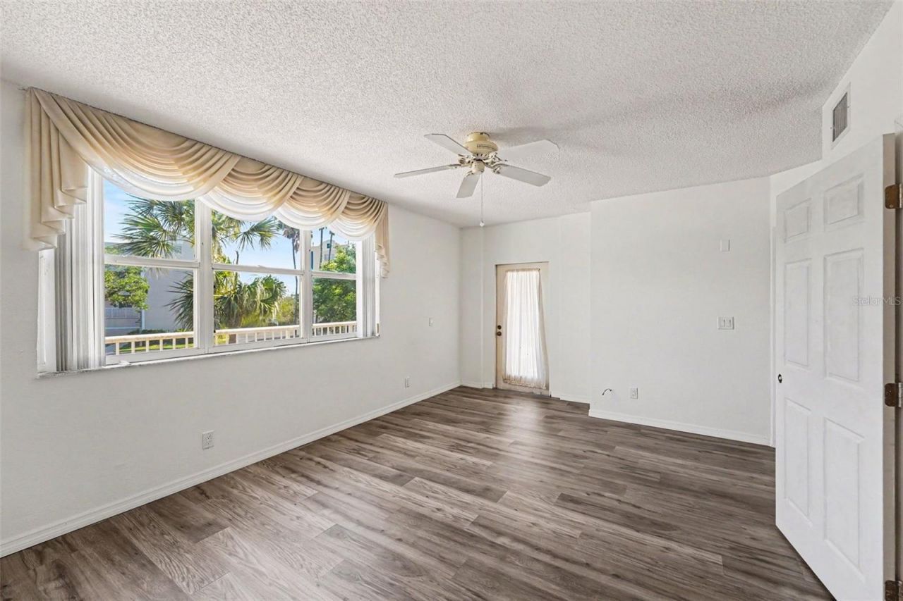 6205 Shoreline Drive , Unit 1106, Saint Petersburg, FL 33708 Photo