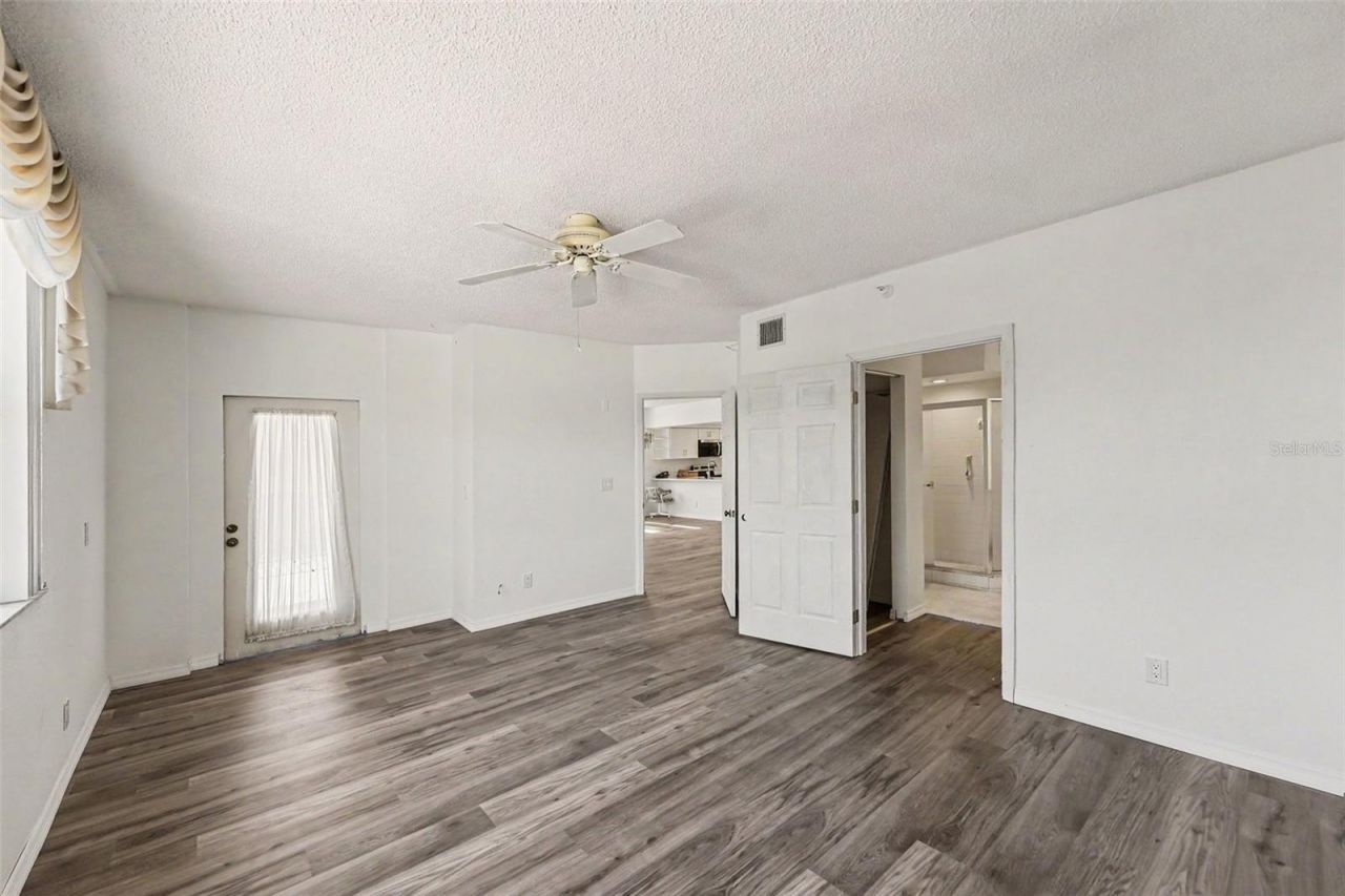 6205 Shoreline Drive , Unit 1106, Saint Petersburg, FL 33708 Photo