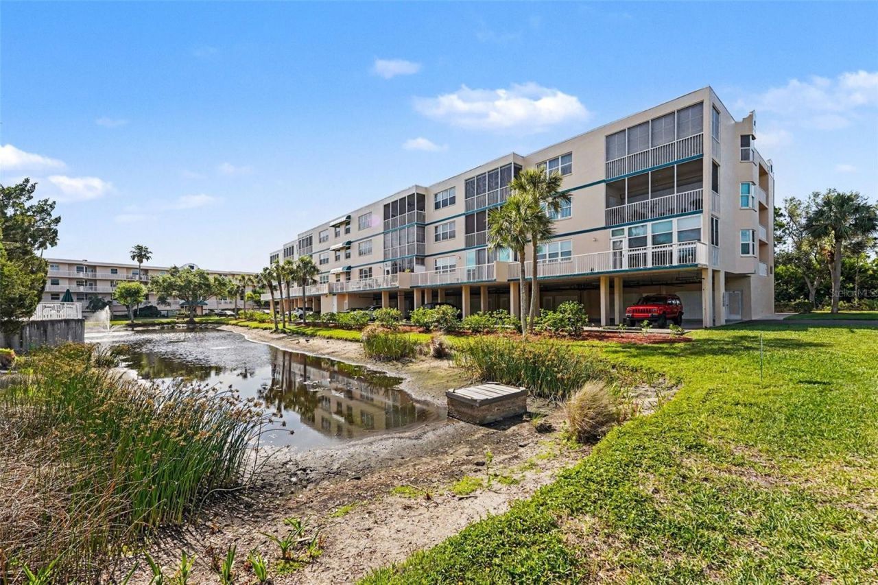 6205 Shoreline Drive , Unit 1106, Saint Petersburg, FL 33708 Photo