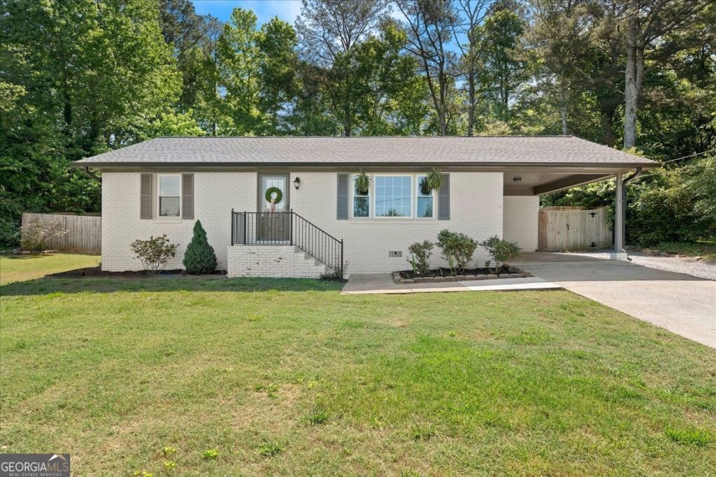 30 Mary Ella Drive, Carrollton, GA 30116 Main Photo