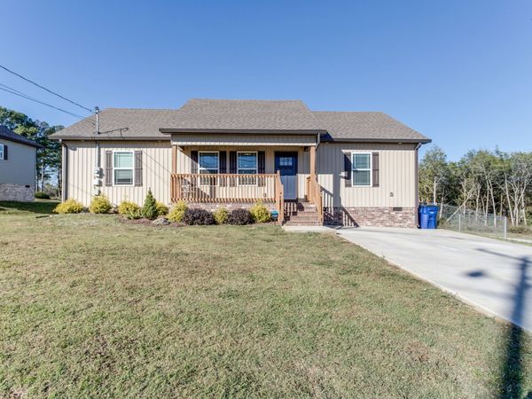 1390 W Lane St , Shelbyville, TN 37160
