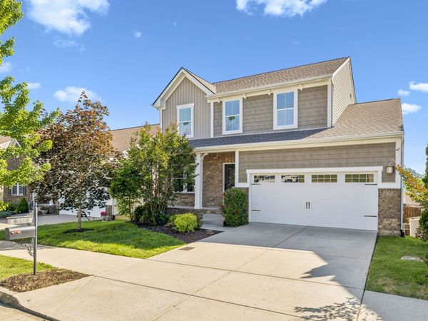557 Wolfeboro Ln, Nashville, TN 37221