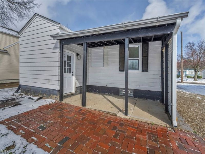896 Indian Trail, Akron, OH 44314 Photo 29