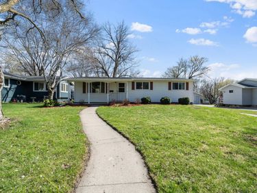 318 4th Avenue NE, Glenwood, MN 56334