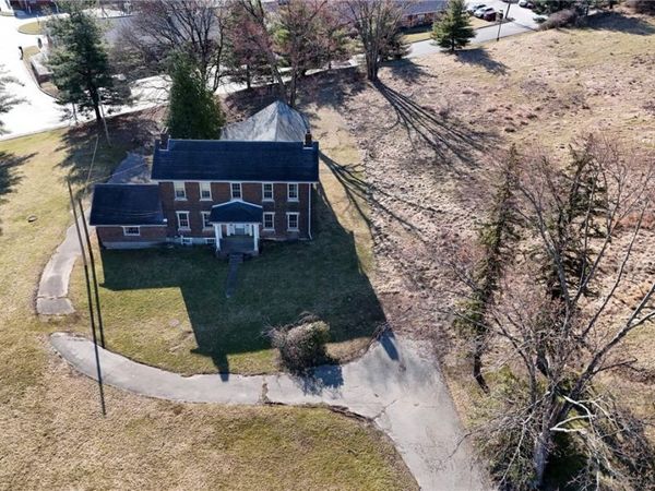 4618 State Route 136 , Greensburg, PA 15601