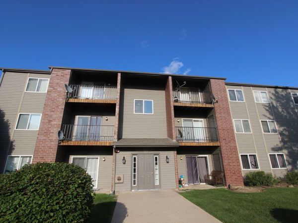 727 Elm Lane , Unit 206, Woodstock, IL 60098