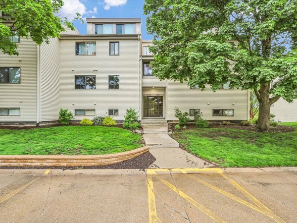 1909 Melrose Drive, Unit B, Champaign, IL 61820