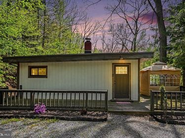 1990 RED BANK ROAD, DOVER, PA 17315