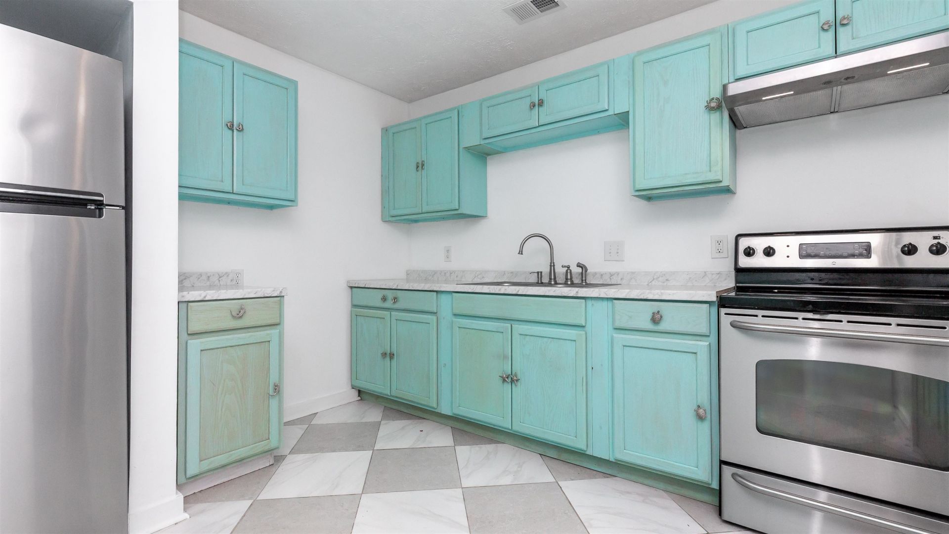 4070 Long Line Ln.  Photo 11