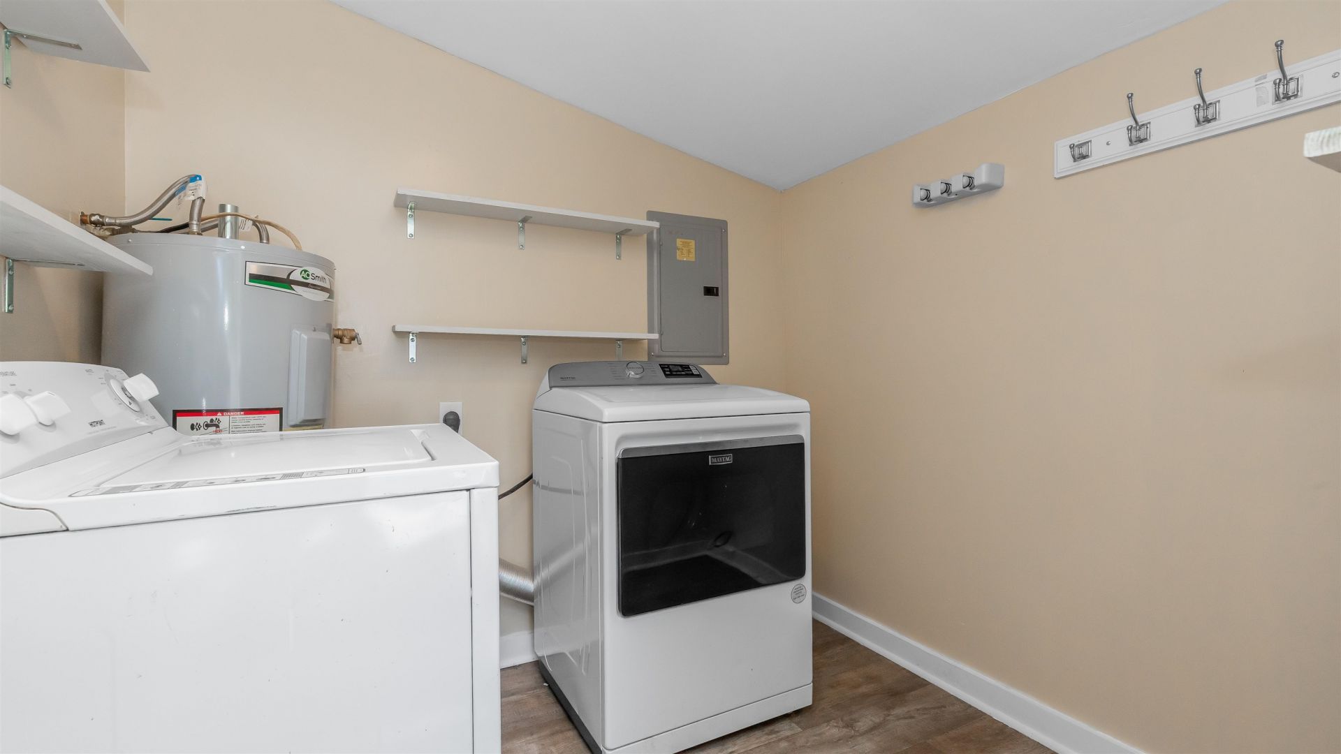 4070 Long Line Ln.  Photo 14