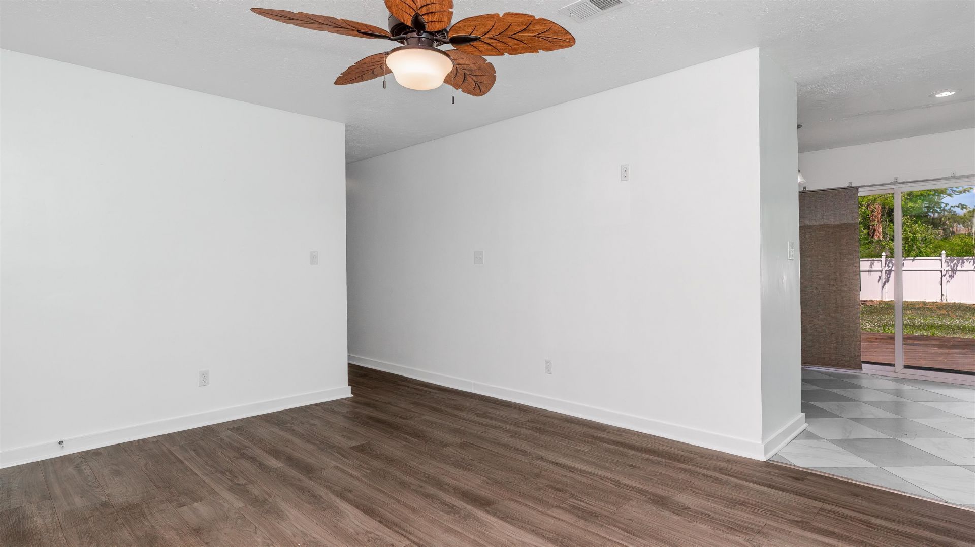 4070 Long Line Ln.  Photo 8