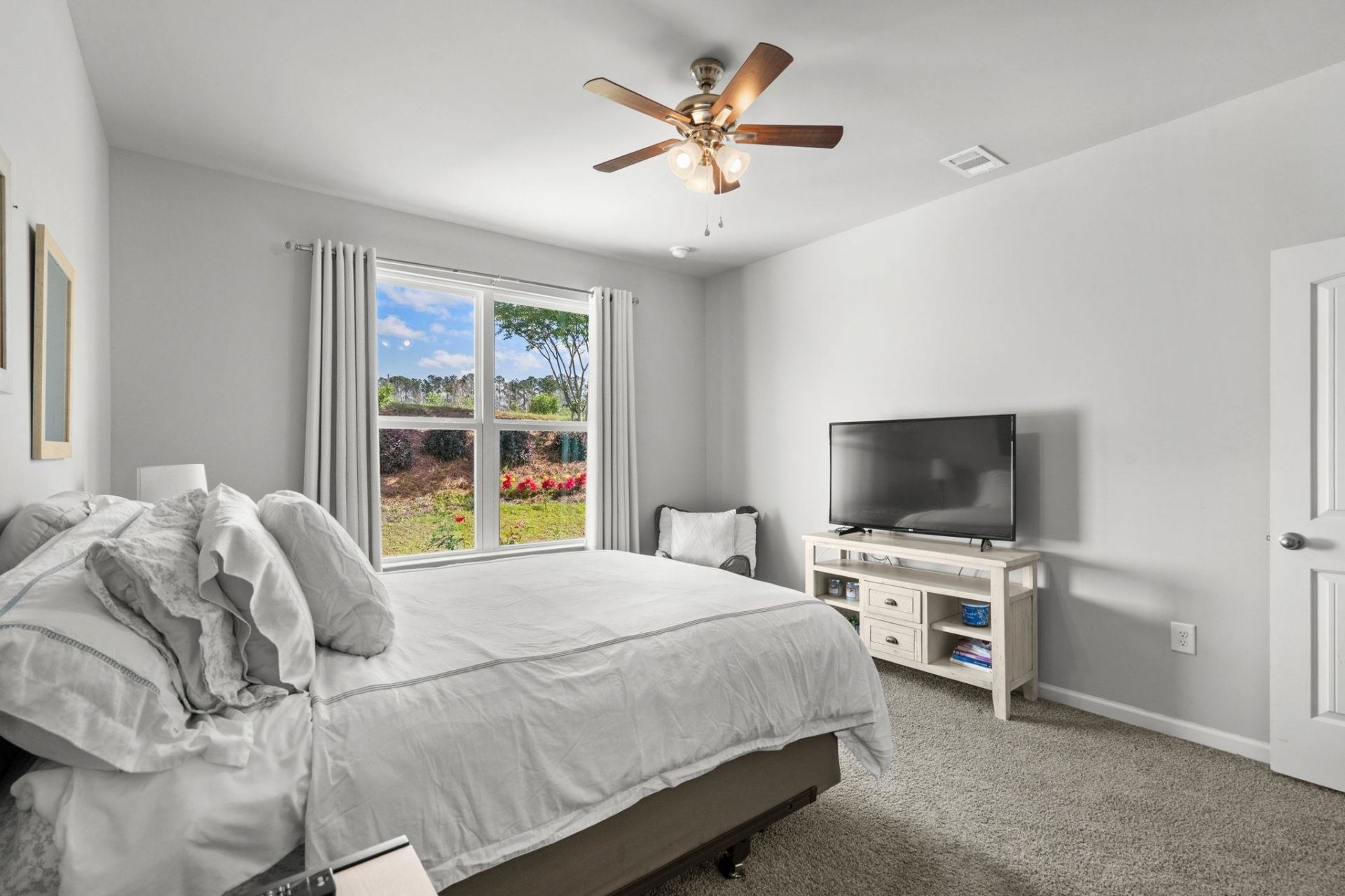 4053 Taranto Loop  Photo 23