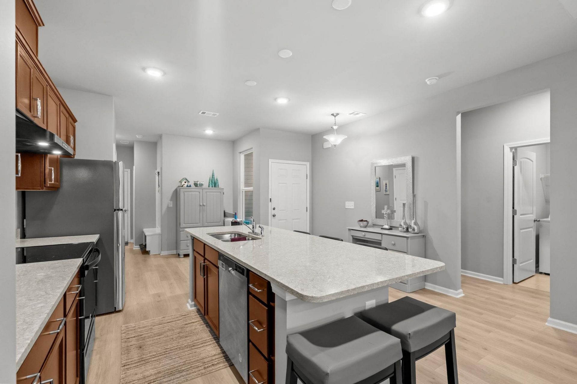 4053 Taranto Loop  Photo 7
