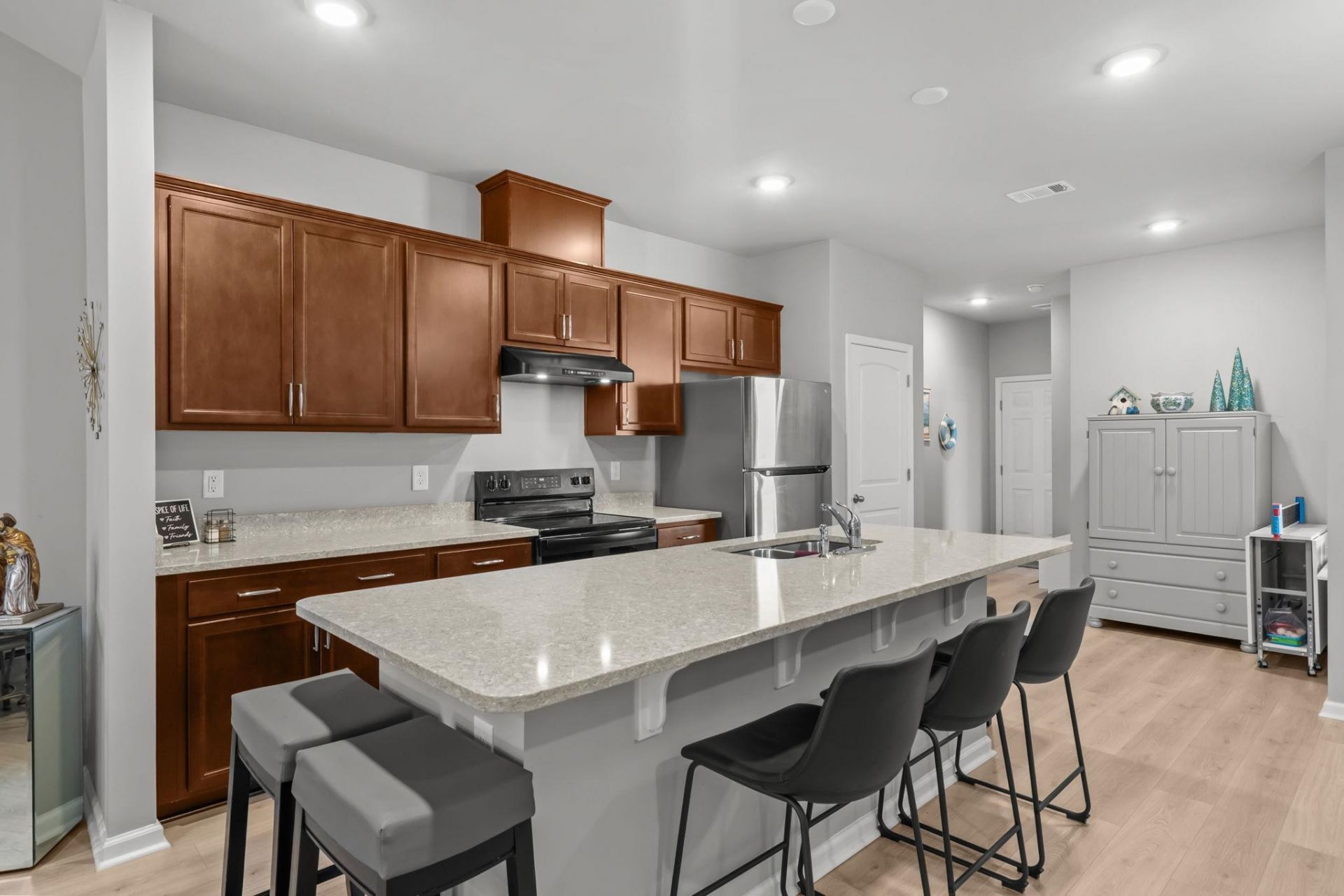 4053 Taranto Loop  Photo 9