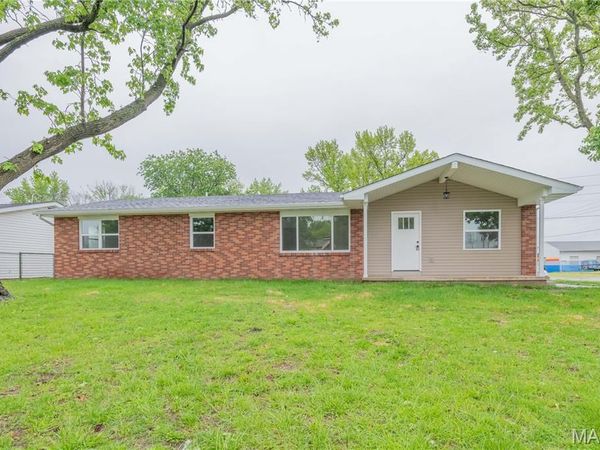 615 Texas Boulevard, Bethalto, IL 62010
