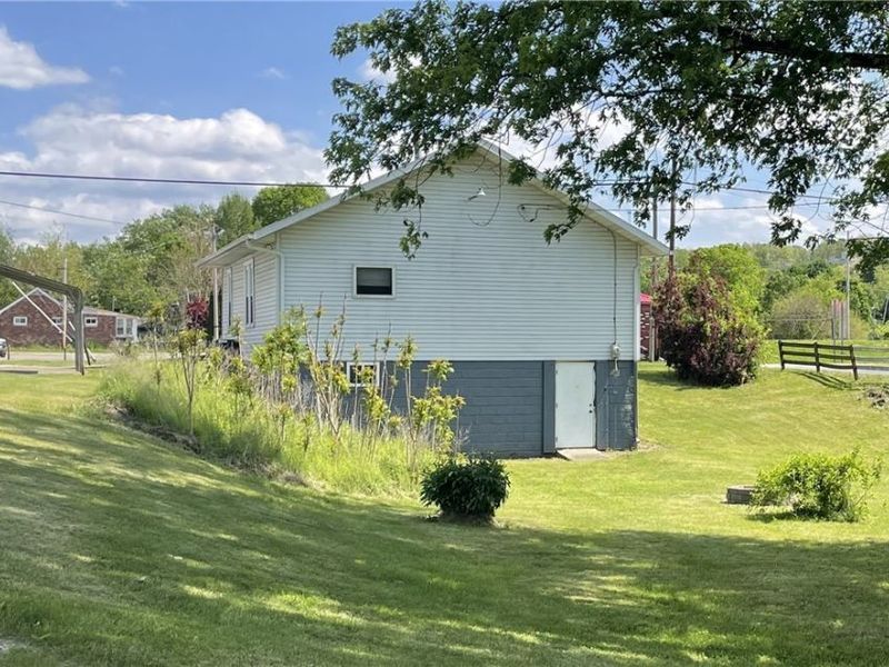 304 Dewey Avenue, Cambridge, OH 43725 Photo 12