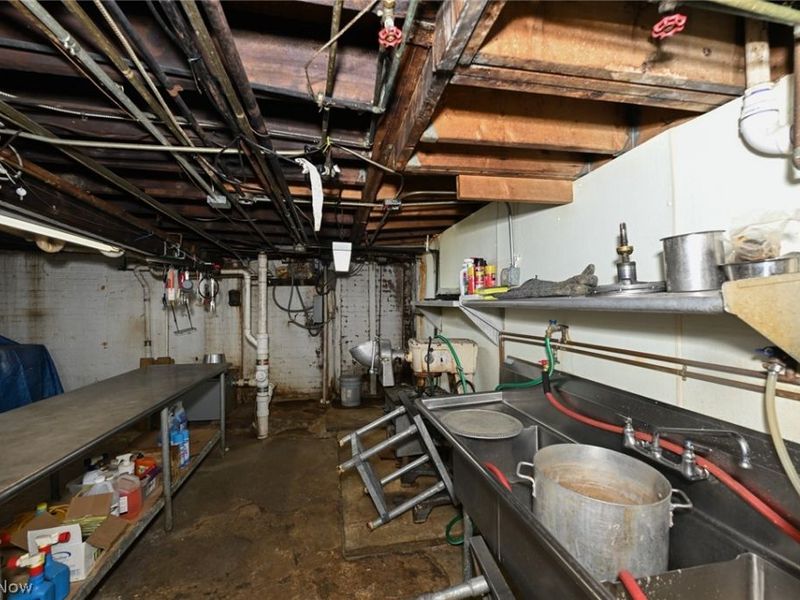 5384 Saint Clair Avenue, Cleveland, OH 44103 Photo 18