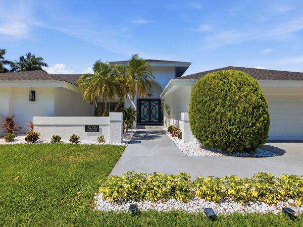 12725 Kingsway Road, Wellington, FL 33414