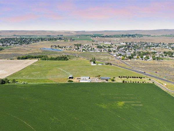 721 Rd 20 NE, Soap Lake, WA 98851