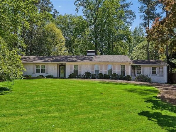 4775 Merlendale Court, Atlanta, GA 30327