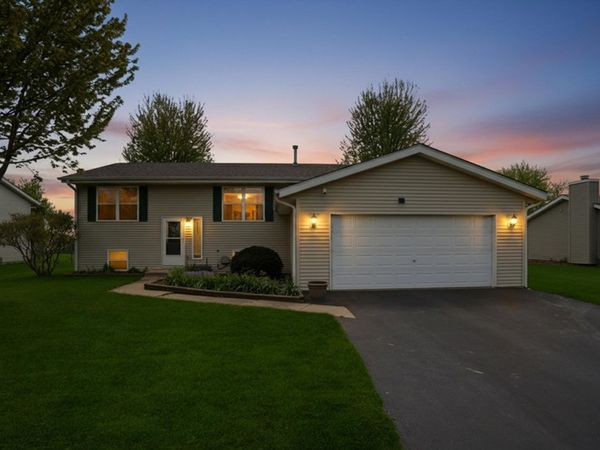 170 Morning Sun Trail , Capron, IL 61012