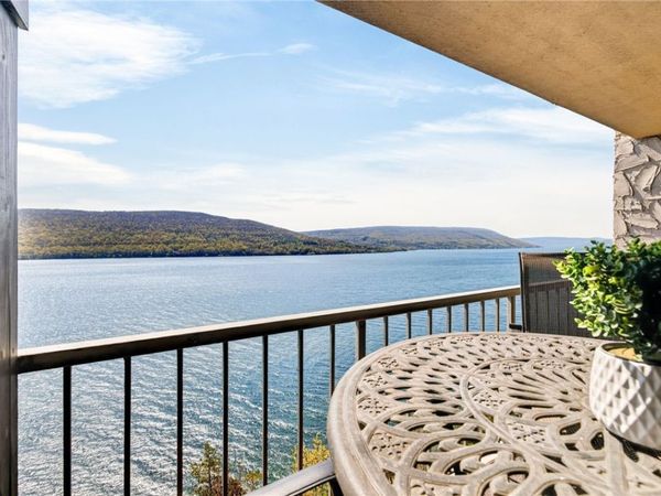 165 Cliffside Drive, Canandaigua, NY 14424