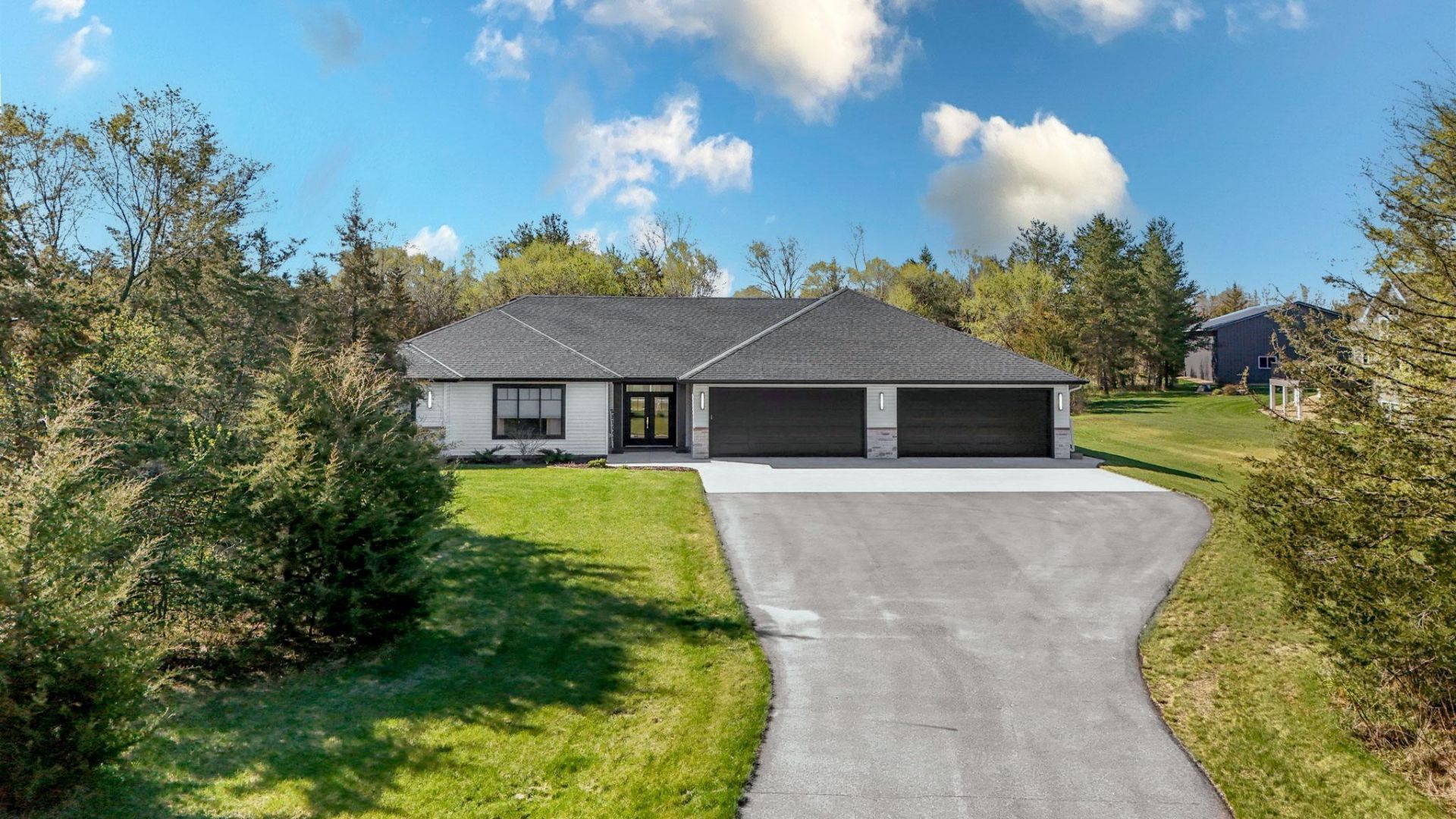 4777 Pine Point Road, Sartell, MN 56377