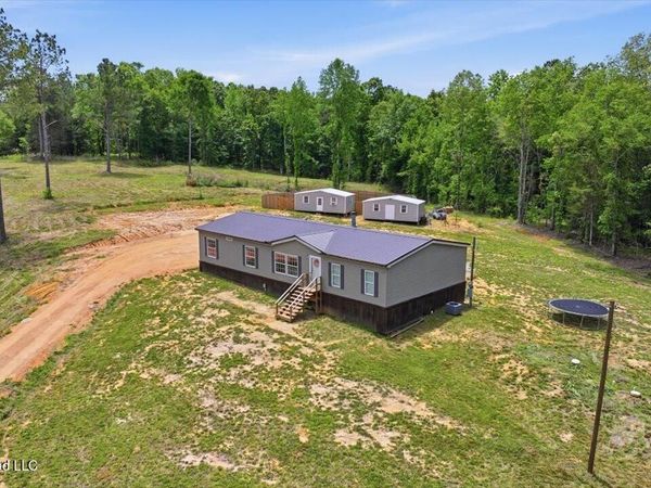 499 Old Enochs Road, Florence, MS 39073