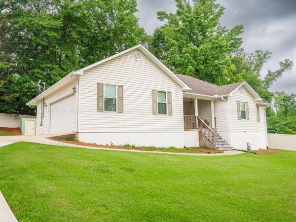 102 GEMSTONE Dr, Winfield, AL 35594