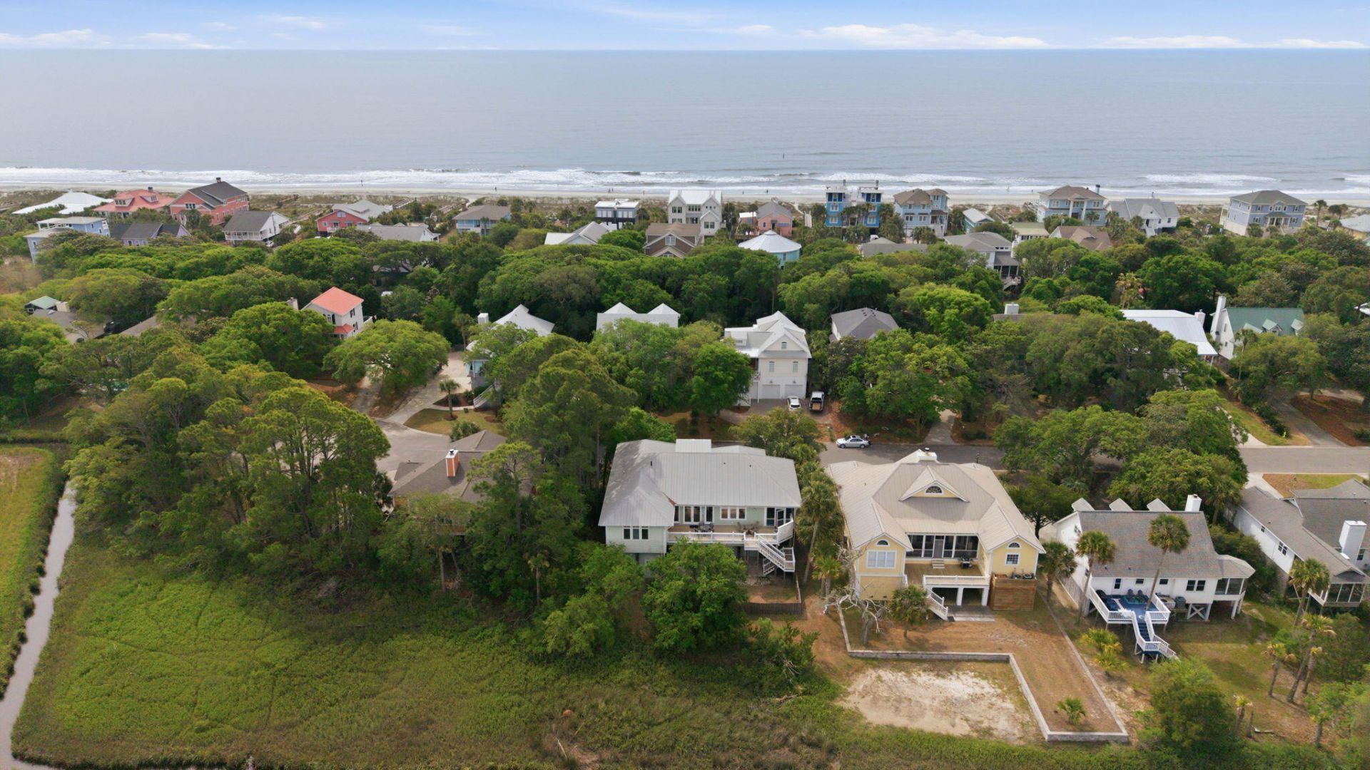 504 W Beach Court Photo 1